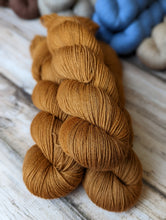 Load image into Gallery viewer, Ready to Ship Tonals: Non-SW Merino Fingering