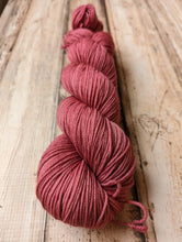 Load image into Gallery viewer, Ready to Ship Tonals: Non-SW Merino Fingering